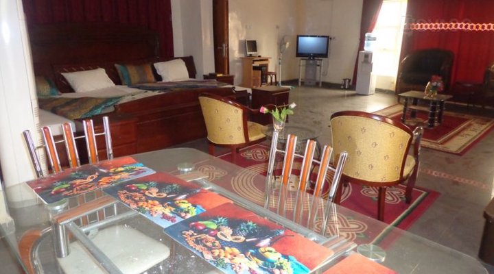 Kenville Hotels & Resort