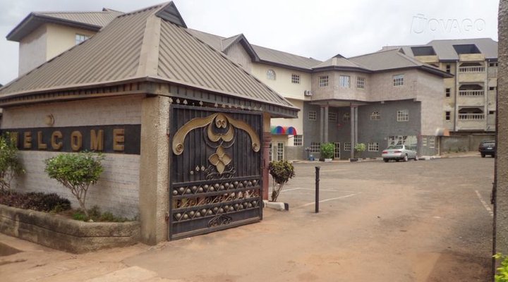 Kenville Hotels & Resort