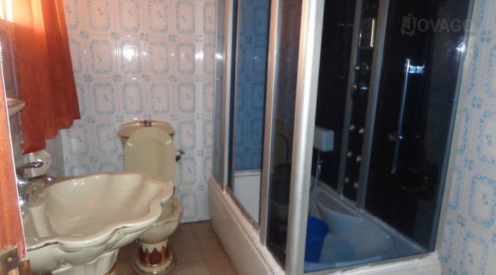 Kenville Hotels & Resort
