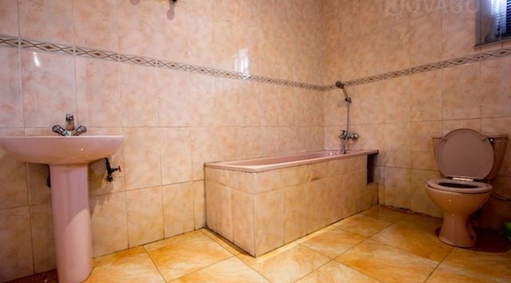 Bayview Apartments VGC