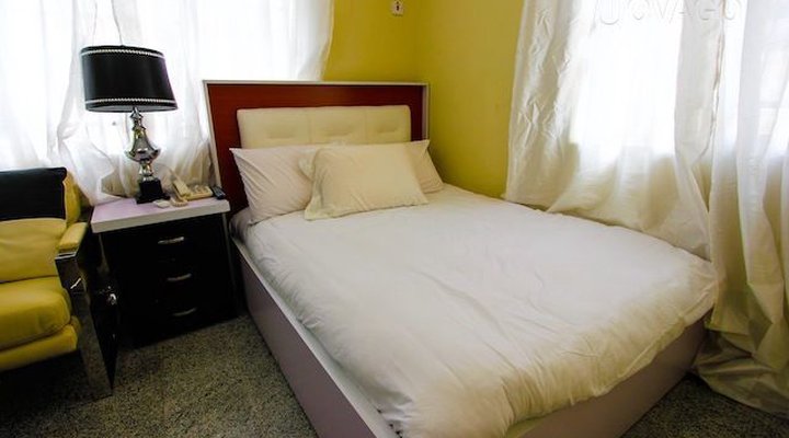 Bayview Apartments VGC