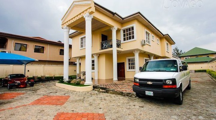 Bayview Apartments VGC