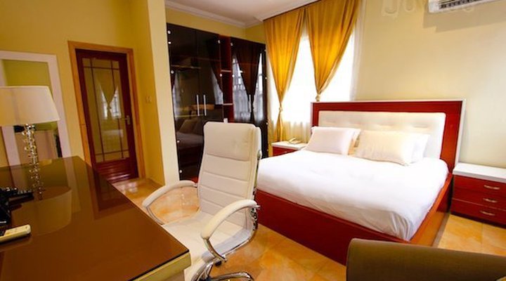 Bayview Apartments VGC