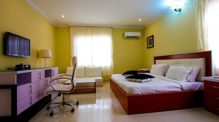 Bayview Apartments VGC