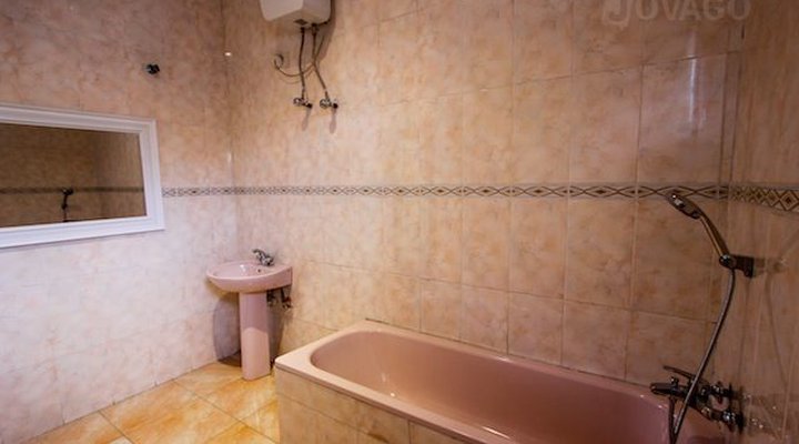 Bayview Apartments VGC