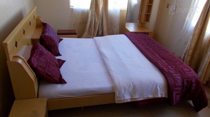 Emmaculate Lodge