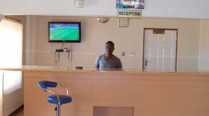 Emmaculate Lodge