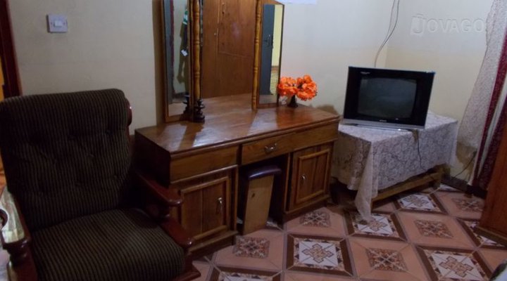 Aunt Tina Stone House Lodge
