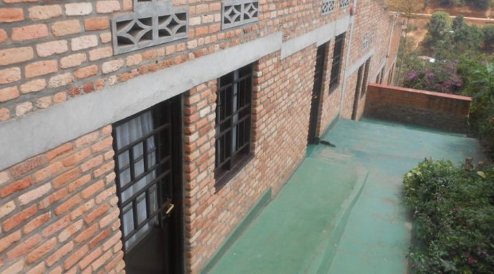 La Petite Colline Guest House
