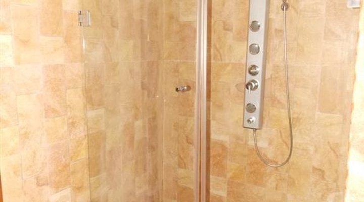 Numero Uno Hotel Limited