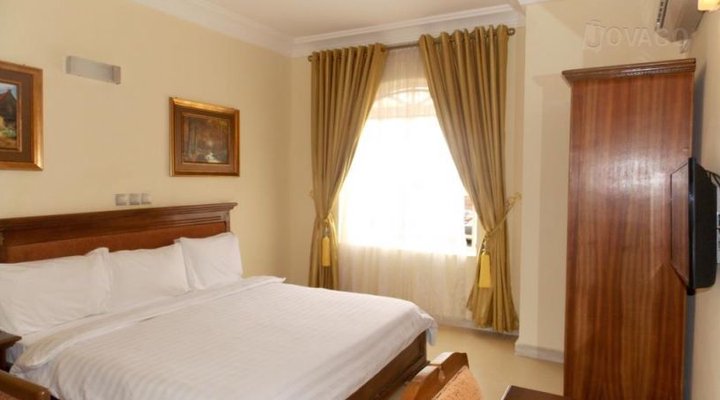 Numero Uno Hotel Limited