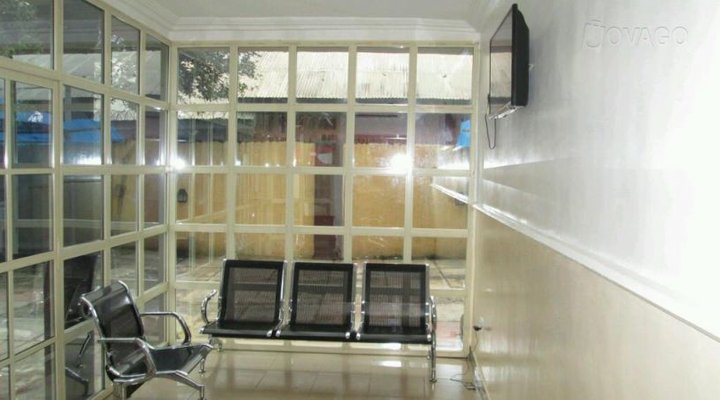 Francris Suites Limited