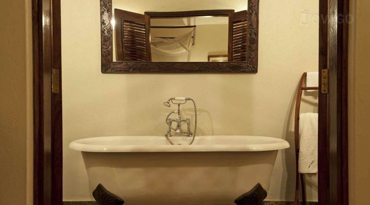 The Emin Pasha Hotel