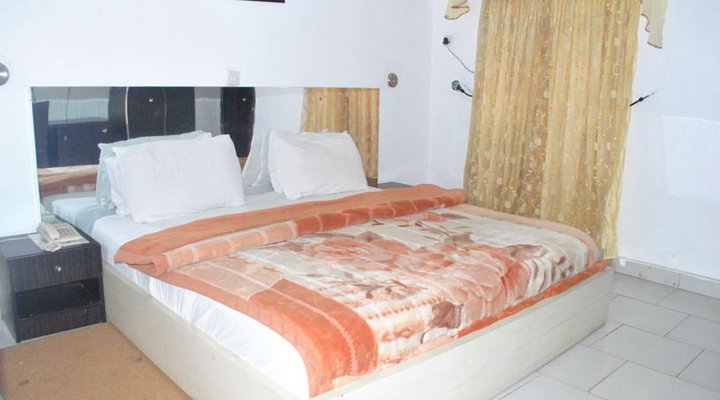 Lagold Hotel & Suites Limited