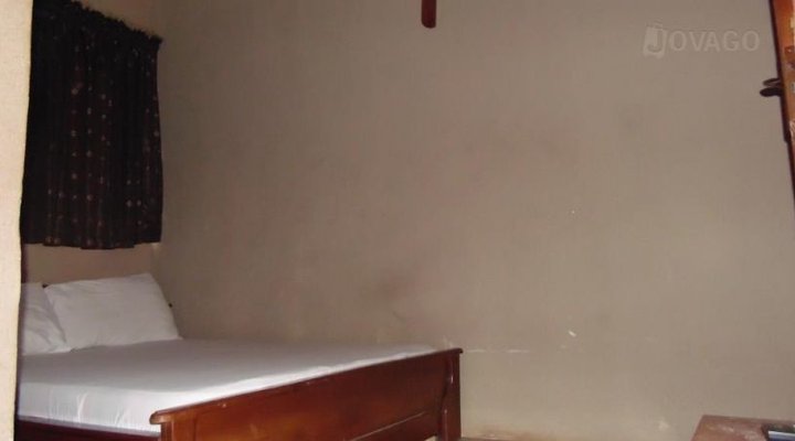 Nulge Guest House And Relaxation Centre