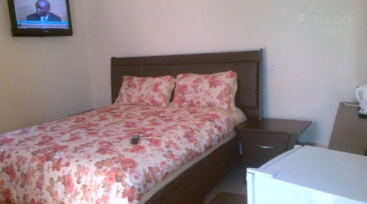 Hilltop Garden Lodge