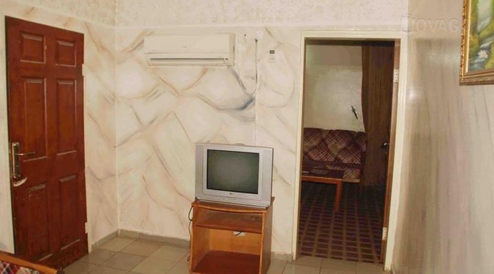 Jossy Royal Hotel Annex