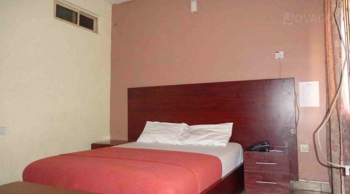 Master Suites Hotels & Courts
