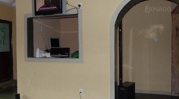 Kenny Sam Best Hotel