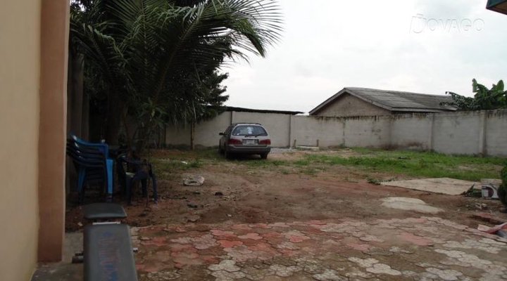 Kenny Sam Best Hotel