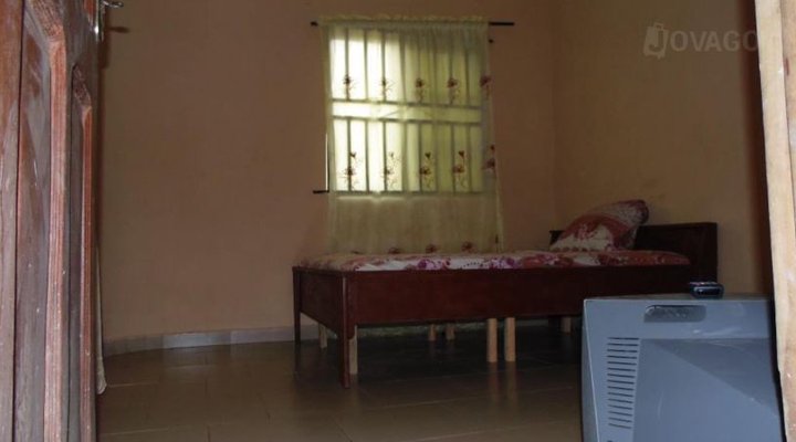 Kenny Sam Best Hotel