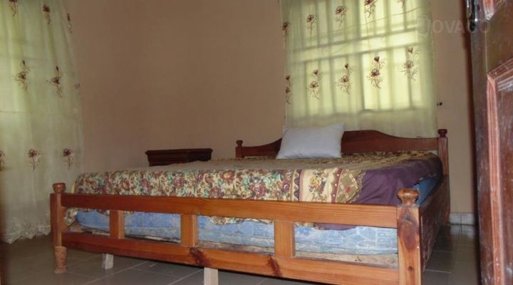 Kenny Sam Best Hotel