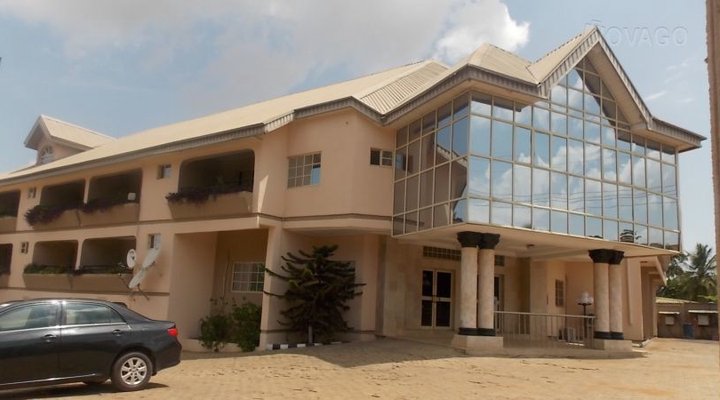 First Victoria Castle Hotel & Suites