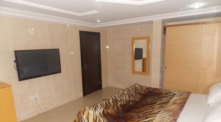 First Victoria Castle Hotel & Suites