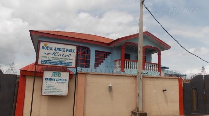 Royal Angle Park Hotel