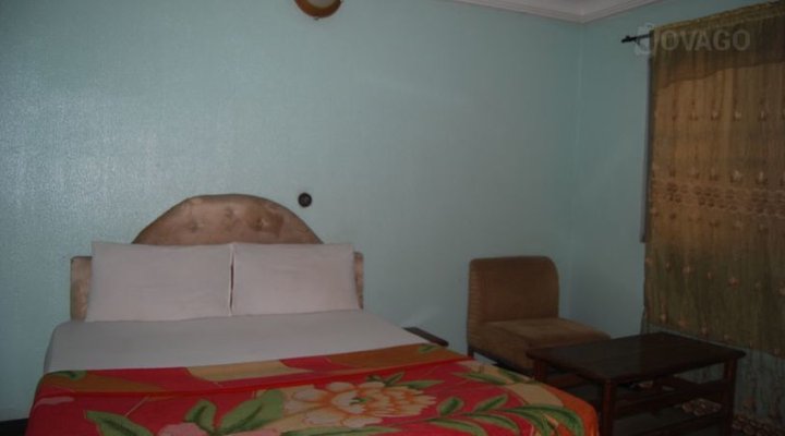 Jolac Hotel And Suites