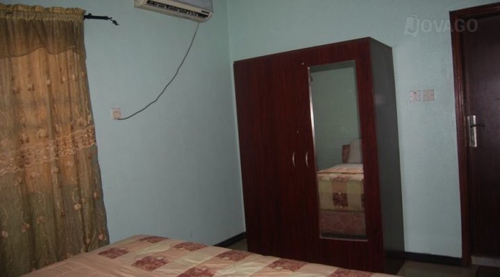 Jolac Hotel And Suites