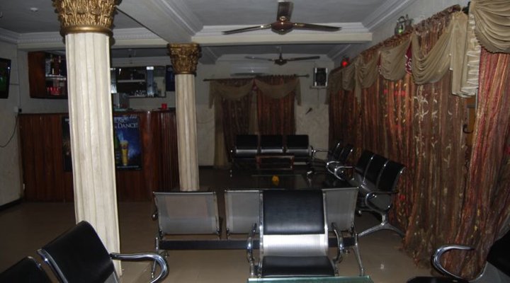 Jolac Hotel And Suites
