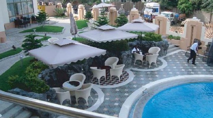 Victoria Palace Hotel