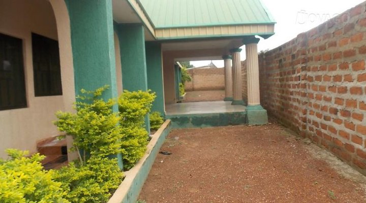 Esse Guest House