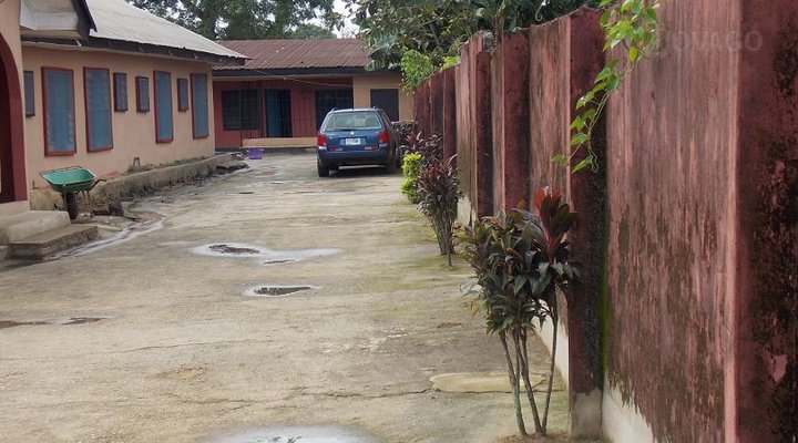 Unique Resort And Guest House (Oyibo)