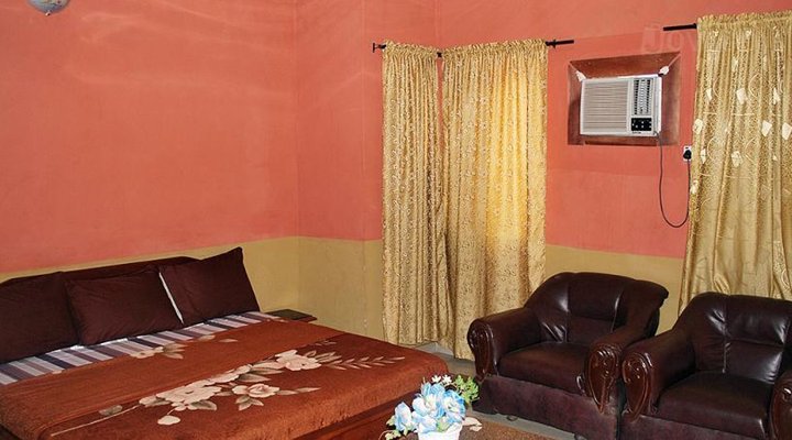 Golden Click Guest House & Event Center