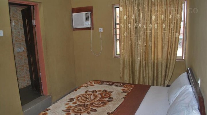 Golden Click Guest House & Event Center