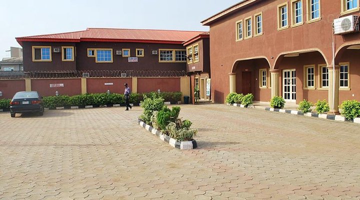 Golden Click Guest House & Event Center