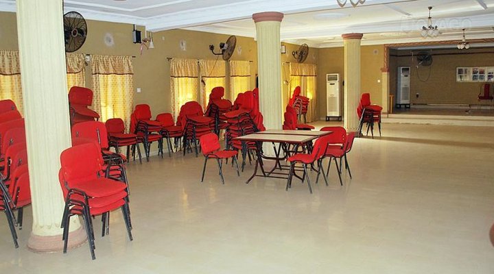 Golden Click Guest House & Event Center