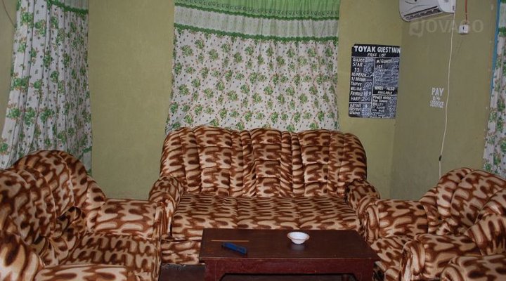 Toyak Guest Inn