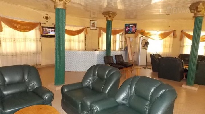 Diamond Suite And Hotel