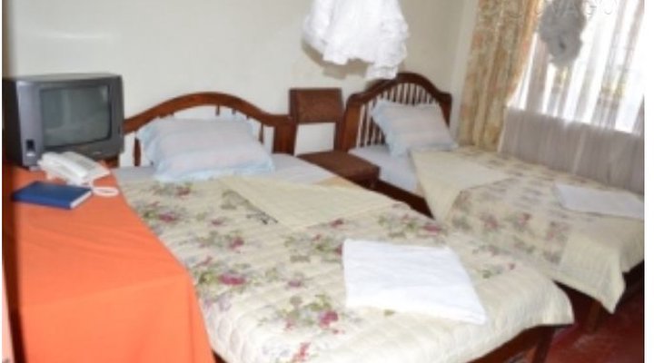 Hotel Hilltop & Country Club