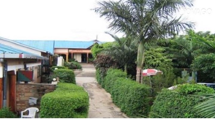 Hotel Hilltop & Country Club