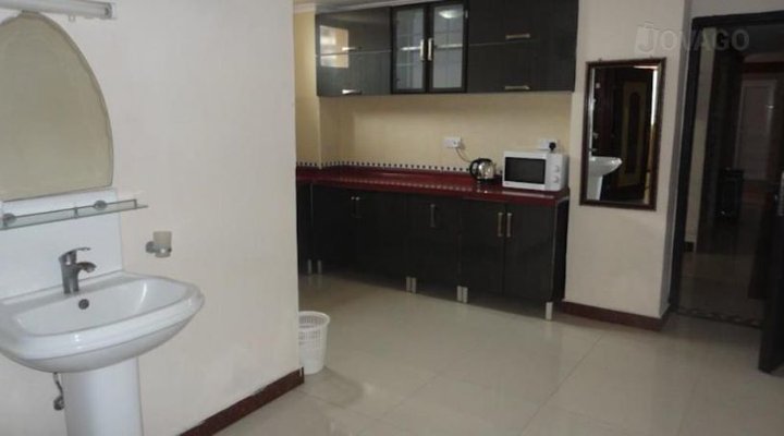 Urban Rose Hotel
