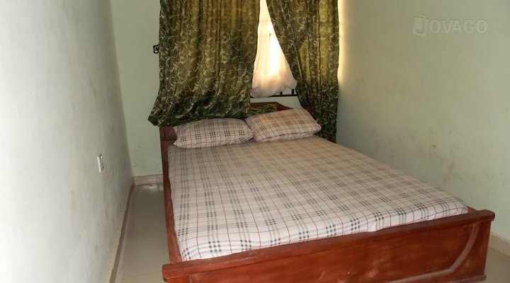Arolak Model Hotel