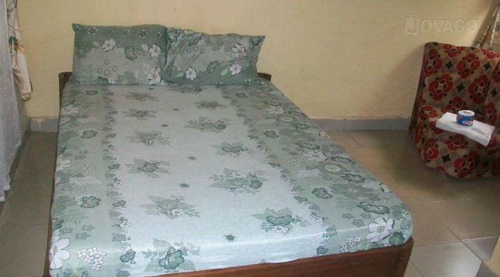 Cross Bee Guest House
