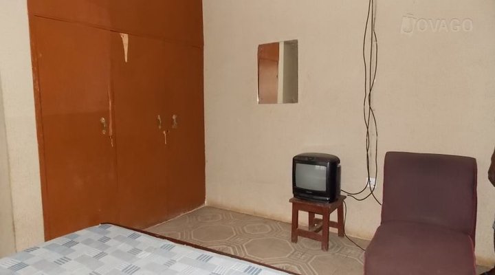 Azeez Hotel And Restaurant