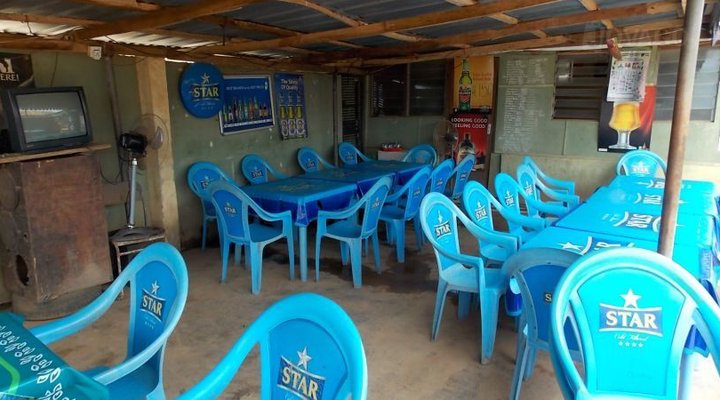 Channel 14 Guest House & Restaurant