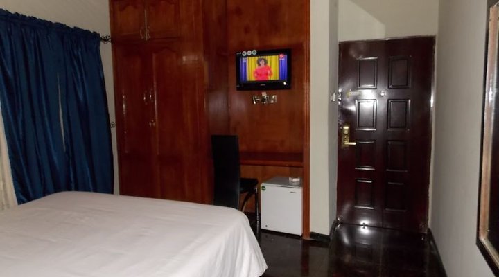 His Grace Hotel & Suites