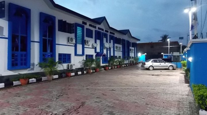 His Grace Hotel & Suites